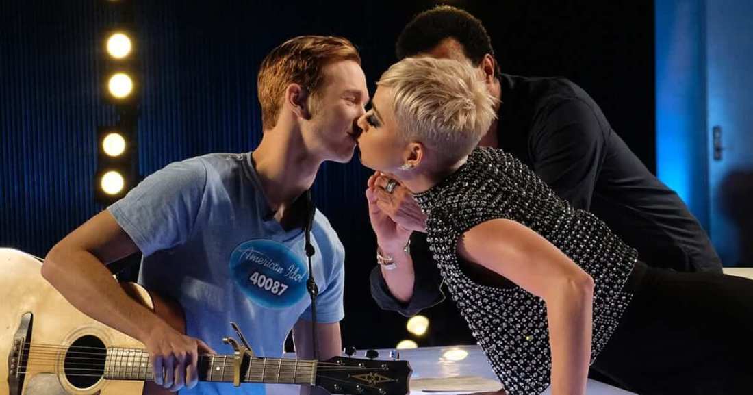 katy-perry-benjamin-glaze-american-idol-kiss