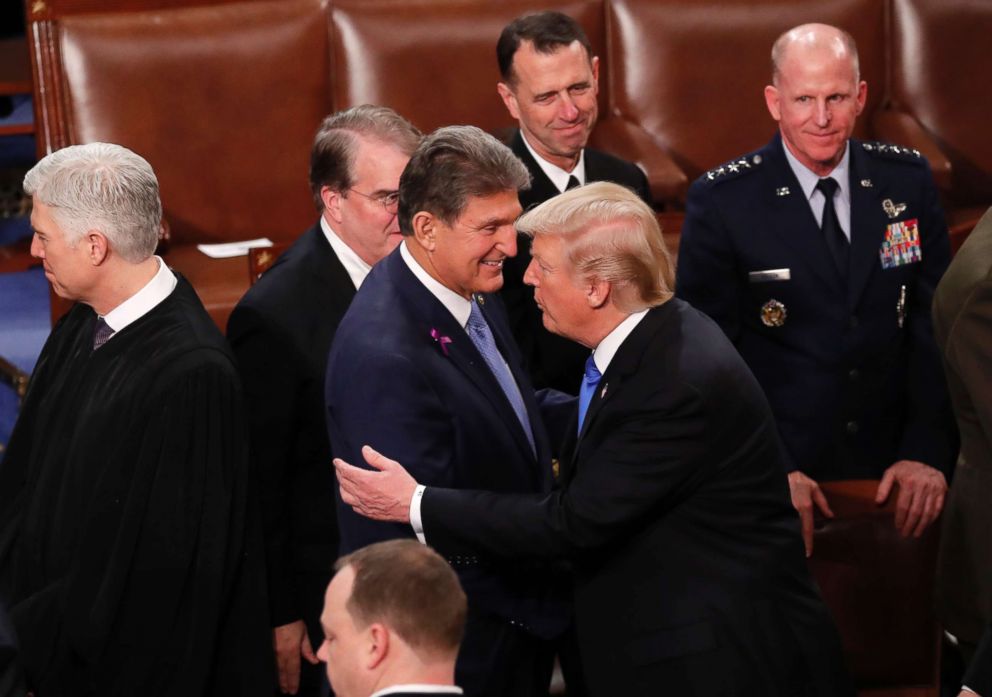 trump-manchin-rt-hb-180131_10x7_992